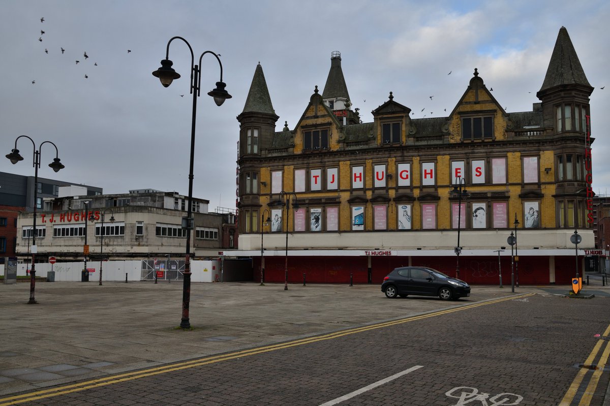 Liverpool1207's tweet image. The new steel continues to rise in the shell of the old TJ's liverpool1207blog.wordpress.com/2021/12/19/tjs…