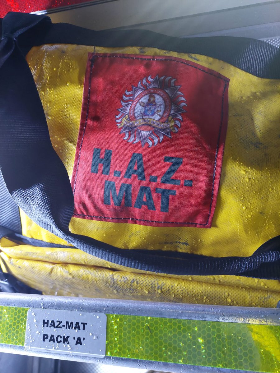 DubFireBrigade's tweet image. Firefighters from Tallaght and Dolphins Barn responded to a Hazardous Material incident over the weekend.
An IBC was reported to be leaking and emitting fumes.
The incident was dealt with whilst co-ordinating with onsite emergency teams.