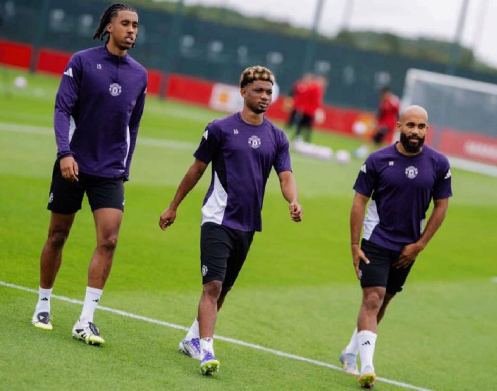 𝐅𝐚𝐧 𝟏𝟎 tweet media