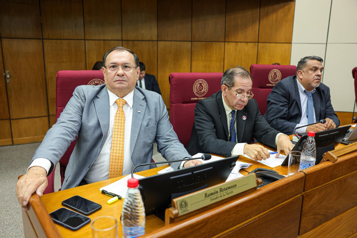 Comisión estudió iniciativa sobre feriados patrios

senado.gov.py/index.php/noti…

#SenadoPy