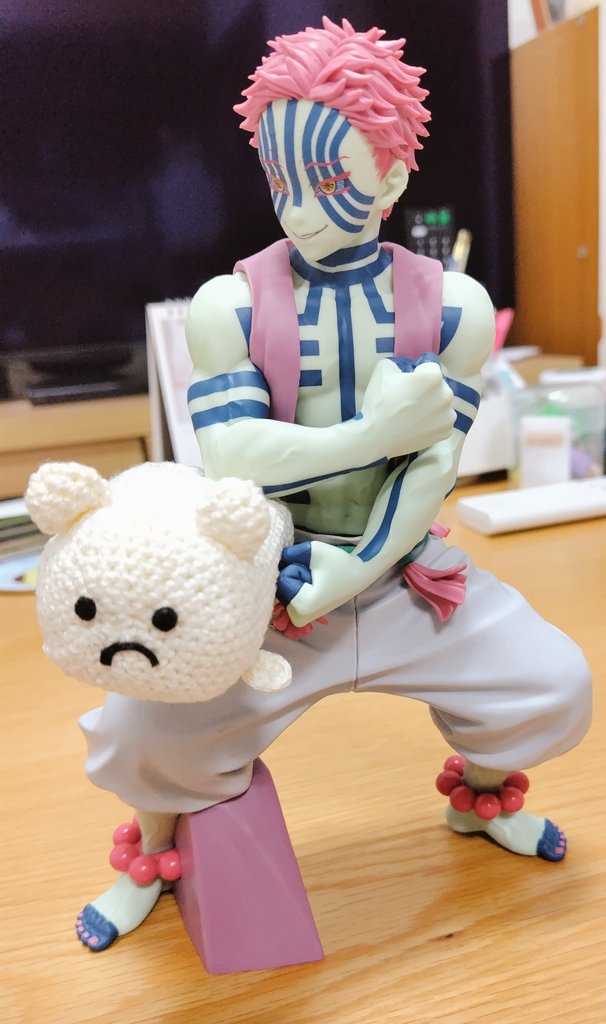 ookmhmoo's tweet image. 夫「猗窩座クマだ」