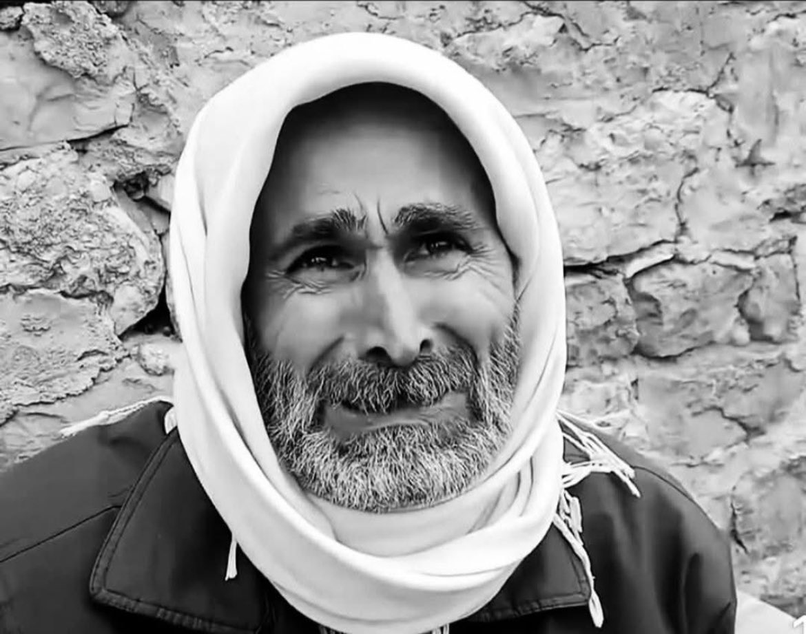 BackoMustafa's tweet image. اكثر ما كان ملفتا بتبرير ما يسمى با #لجنة_تقصي_الحقائق العبارتين التاليتين، اللتان تظهران الفهم القانوني لأعضاء اللجنة و الاستقلالية والشفافية :
١- ان عمليات القتل او الانتهاكات جائت بدافع ثأري وليس أيدولوجي
٢- الذين قامو بالانتهاكات هم جاؤو للساحل لانهم خائفين على بلدهم . 🙂💔…