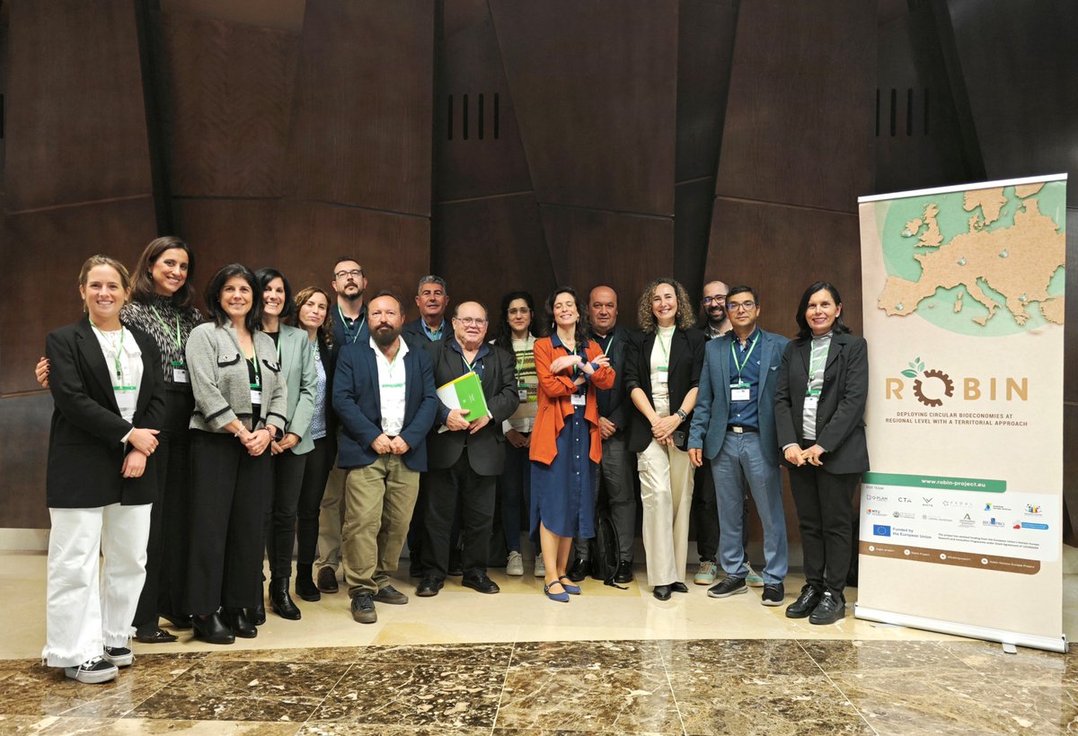 IfapaJunta's tweet image. El proyecto #ROBIN termina tras mejorar la gobernanza de la #Bioeconomía Circular en Europa desde #Andalucía♻️
@AgriculturAnd, el #IFAPA y @CTAndalucia son los socios andaluces de este proyecto financiado por Horizonte #Europa de la Comisión Europea🇪🇺
🌐lajunta.es/5sgyl