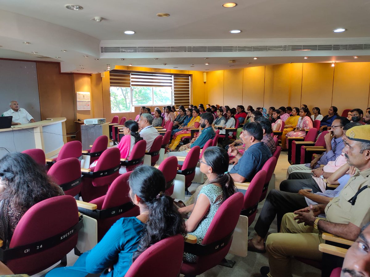 A condolence meeting was organized inconnection with demise of Shri. V.S Achuthanandan, Former Chief Minister, Kerala and Former President, KSCSTE at Sasthra Bhavan, Pattom