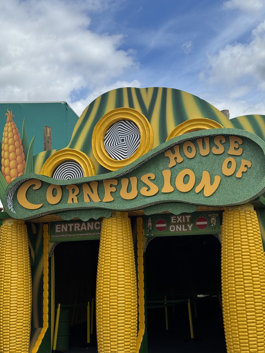 thisisyo1's tweet image. 🌽WE’RE AT YORK MAZE🌽
It’s the first stop on the YO1 Radio Summer Tour☀️😎
Stay tuned to our socials for all of the content coming soon!!!
#YorkMaze @yorkmaze #york #Summer