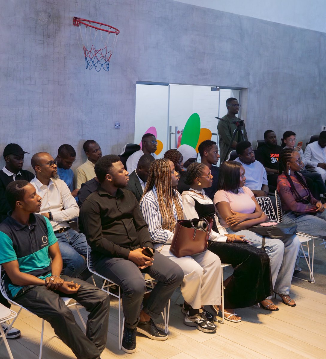 FlutterwaveEng's tweet image. Still reeling from our time at the last Fintech Evenings 🥹😍
Great convos, smart people, amazing energy! 🔥🔥
We’re running it back next Thursday, July 31st, and you’ll be learning everything Product, from the very best.
You should definitely be there. 
Register here:…