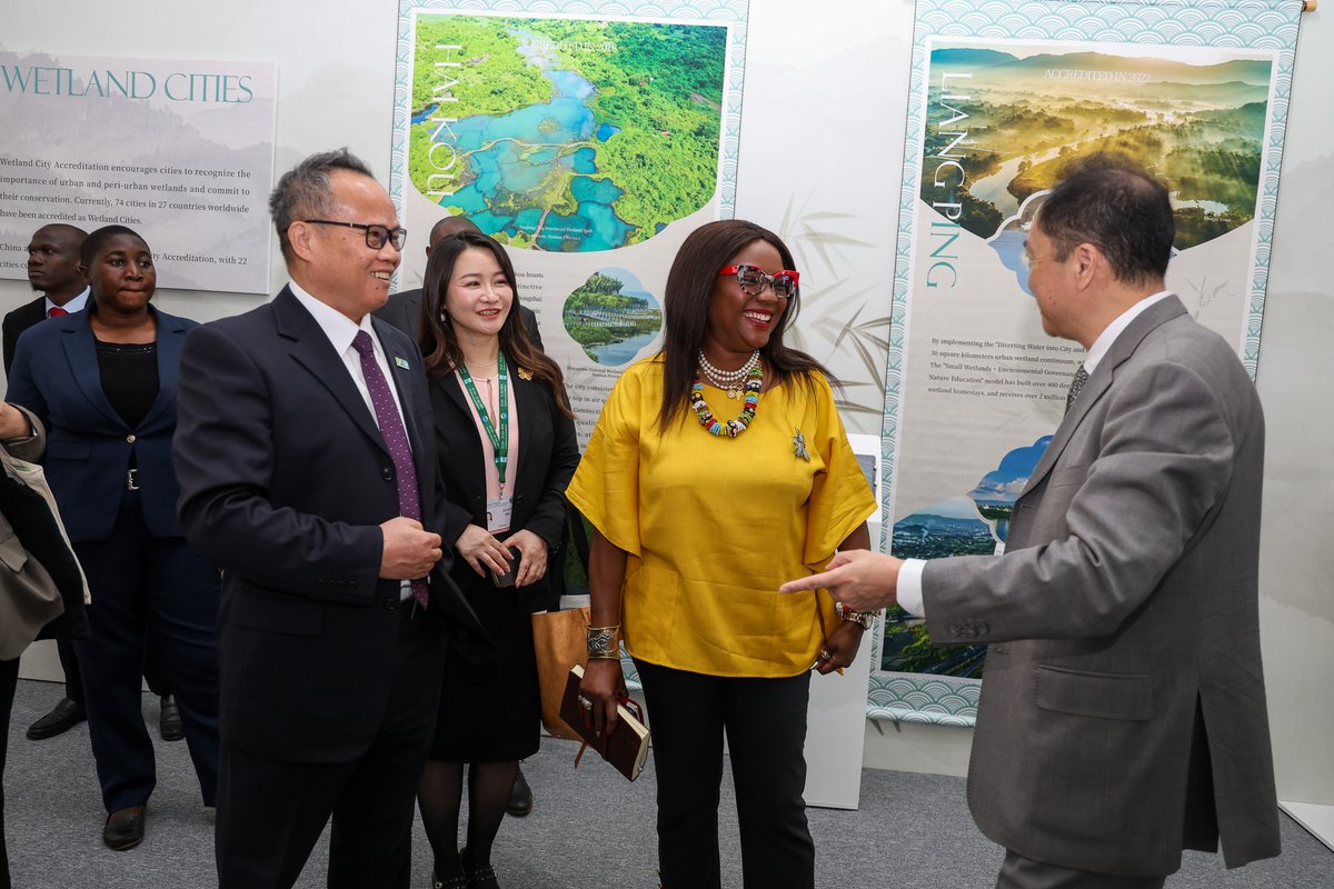 RamsarConv's tweet image. On this #WetlandsWednesday, the Secretary General Dr Musonda Mumba visited the China Pavilion at the #WetlandsCOP15.
The tour showcased China’s ongoing efforts and innovations in wetland conservation, reflecting its continued commitment as the outgoing President of COP14.
