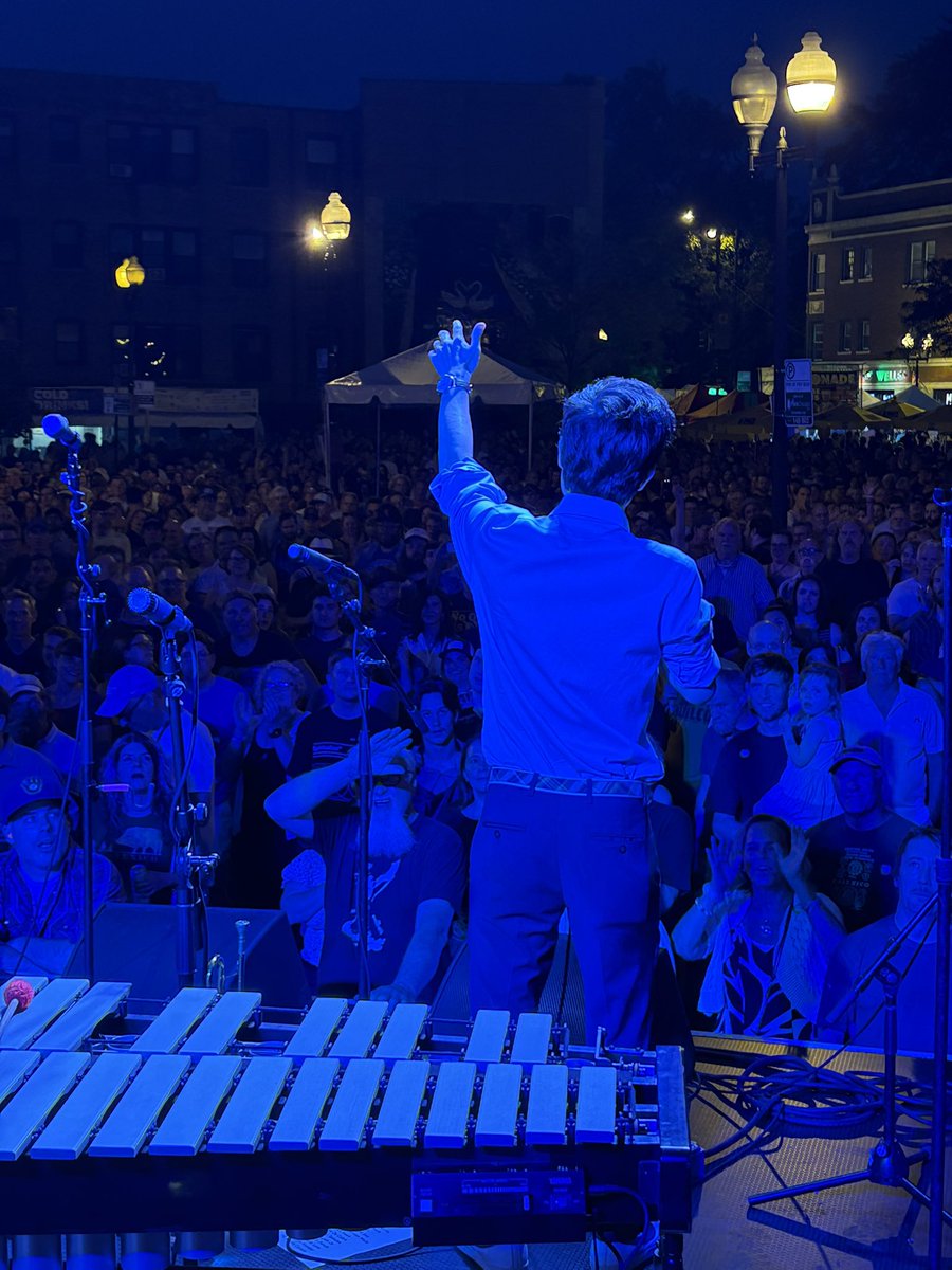HoanDHuynh's tweet image. What a week! 💥
From packed community events to late-night calls with supporters, the energy is real and we’re just getting started.
Thank you to everyone showing up, speaking out, and building this movement with us. Let’s keep going.
#HoanforCongress #PeoplePower