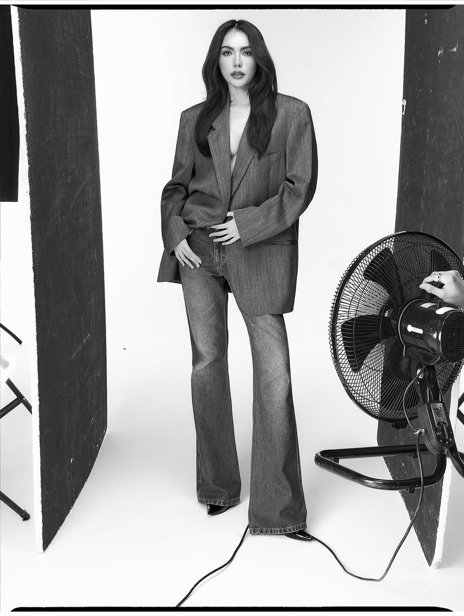 The suit look I always want to see🖤
Suitable for YSL👀