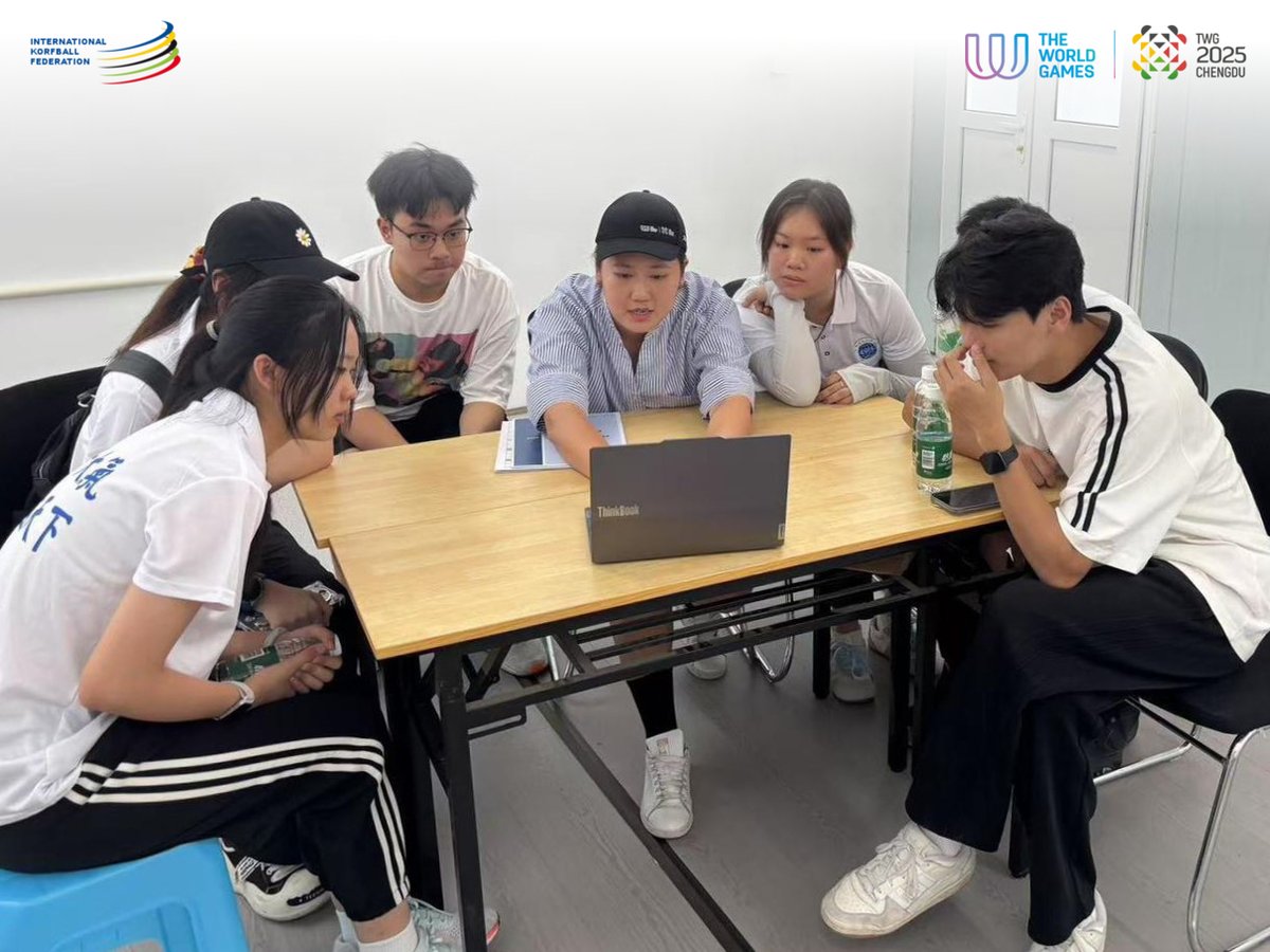 korfball's tweet image. Images from the first training sessions for local organisers &amp;amp; volunteers that will cooperate with the IKF officials during @TheWorldGames 2025 #korfball and #beachkorfball competitions. ✅ #GettingReady #15DaysToGo ⚡️ #TWG2025 #RoadtoChengdu #korfbal

📰 korfball.sport/?p=37190