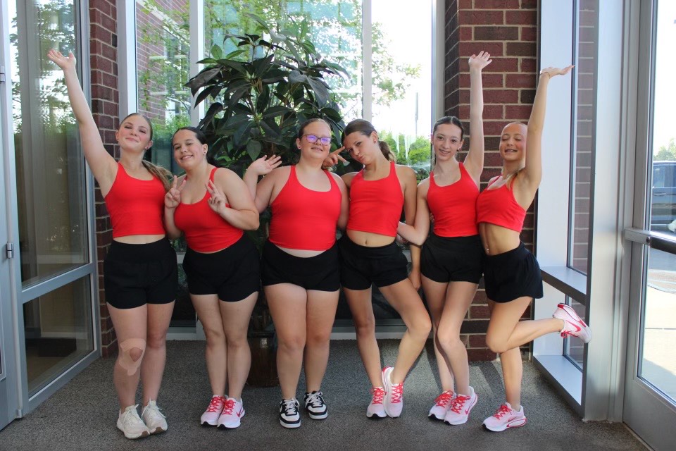 HollyBronchosAD tweet media