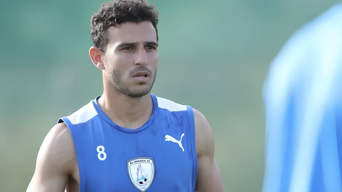 ShobierOfficial's tweet image. شوبير ''سألت في بيراميدز وقالوا كنا علي وشك التوقيع مع حمدي فتحي لكن حصلت بعض العراقيل وأوقفت الصفقة، هل انتهت؟ قالوا لا منتهتش هي وقفت شوية لكن مازال لدينا أمل اننا نضم اللاعب''