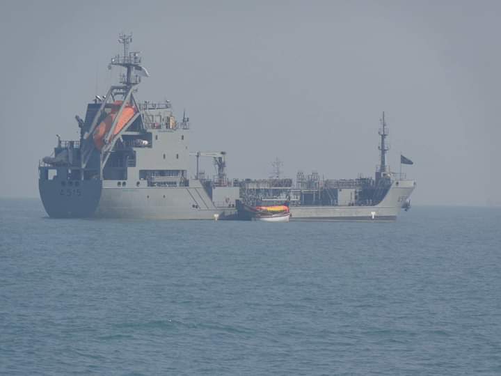 DefenseDtb's tweet image. Indigenous made fleet tanker of Bangladesh Navy "BNS Khan Jahan Ali"