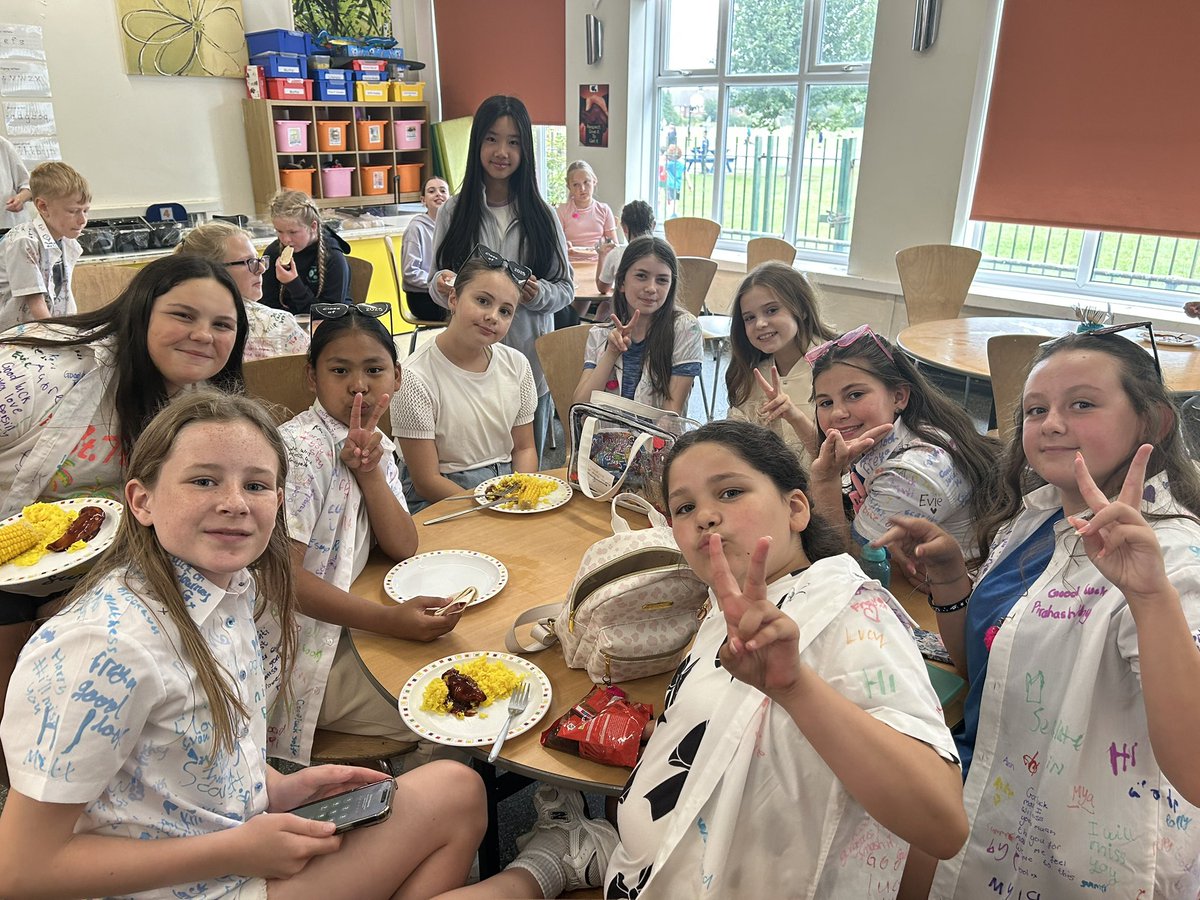 Prescot Primary School  tweet media