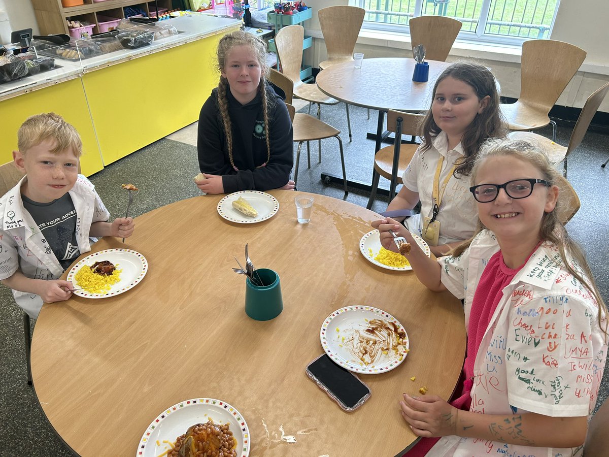 Prescot Primary School  tweet media