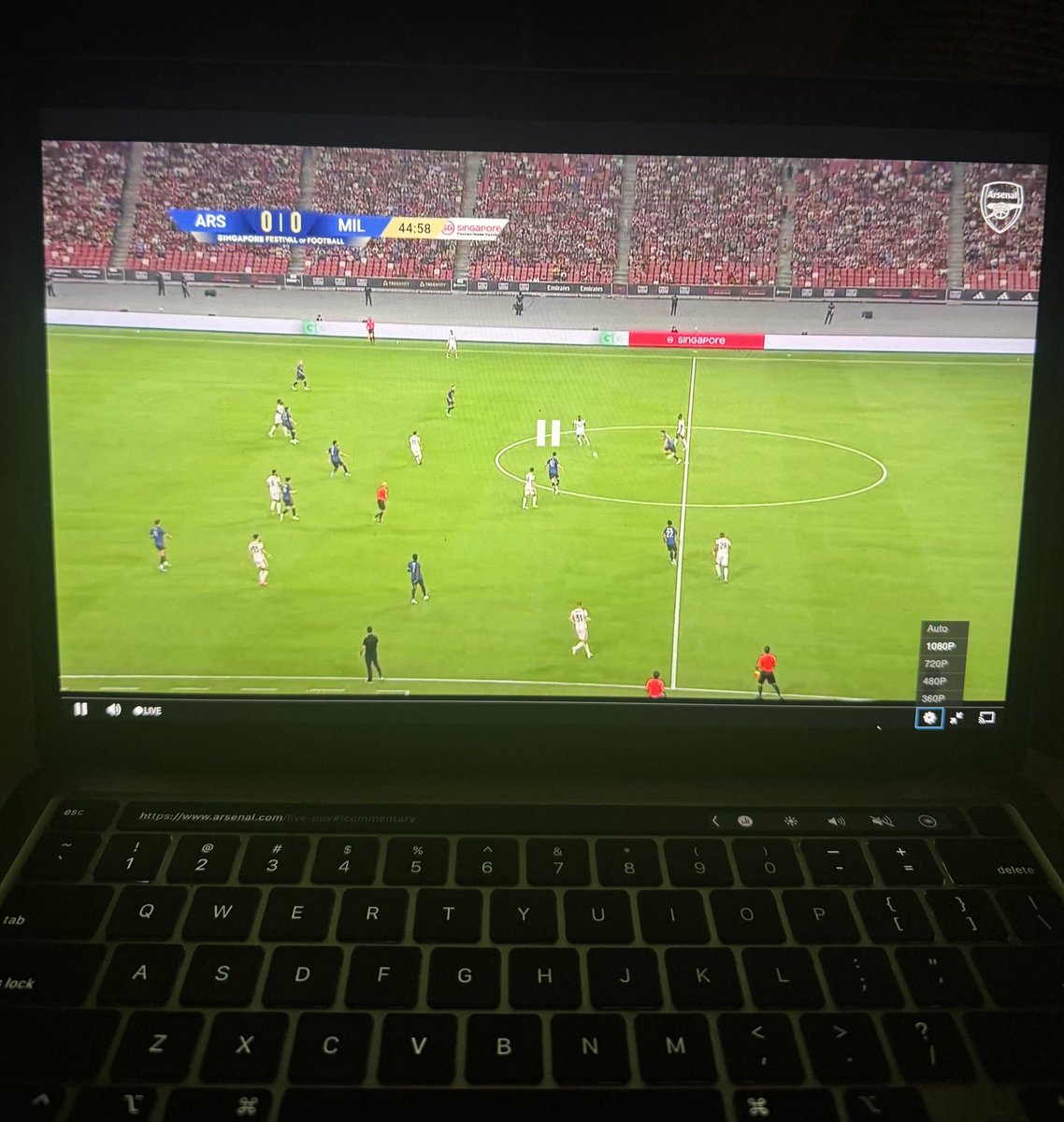 selectajeff's tweet image. I purchased my early bird access for all Arsenal pre-season games… now am enjoying the fruits 😂😂❤️ #COYG
#ArsAcm I was tired of free websites that keep buffering…
I might as well get me a Season ticket 🤷♂️
@Arsenal @emirates @visitrwanda_now