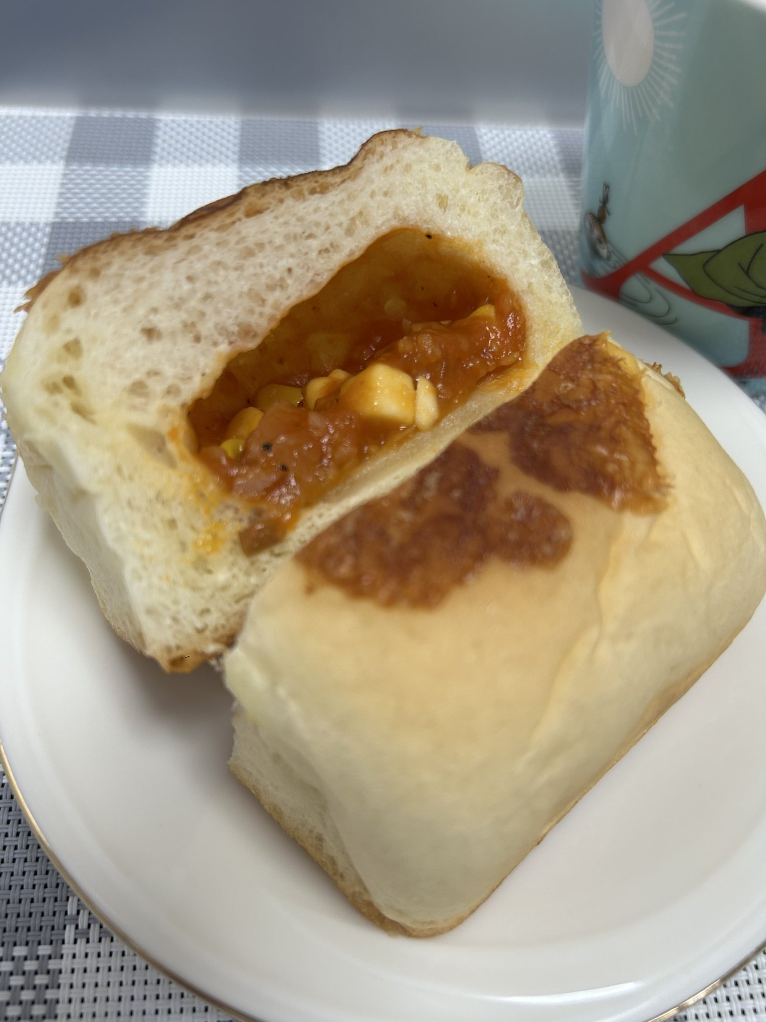 【ぐりとぐら様】スープ　カレー　小豆バター　手作り　菓子パン　惣菜パン 人気の菓子パン | 日糧製パン株式会社