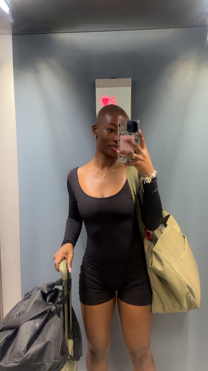 the_odditty's tweet image. Life update for Twitter fam…
-moved all my stuff into storage
-moved out of my NYC apartment
-been living my best life in London as a nomad 🇬🇧
-traveling for God knows how long