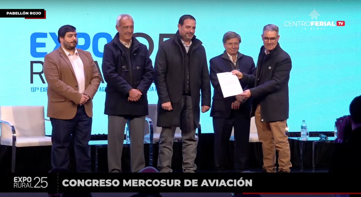 📣 La Aviación Agrícola se suma a la Confederación Aeronáutica Argentina ✈️🌱
En el Congreso Mercosur de Aviación Agrícola, FEARCA anunció su incorporación a la CAAR, uniendo fuerzas para fortalecer la aviación nacional.