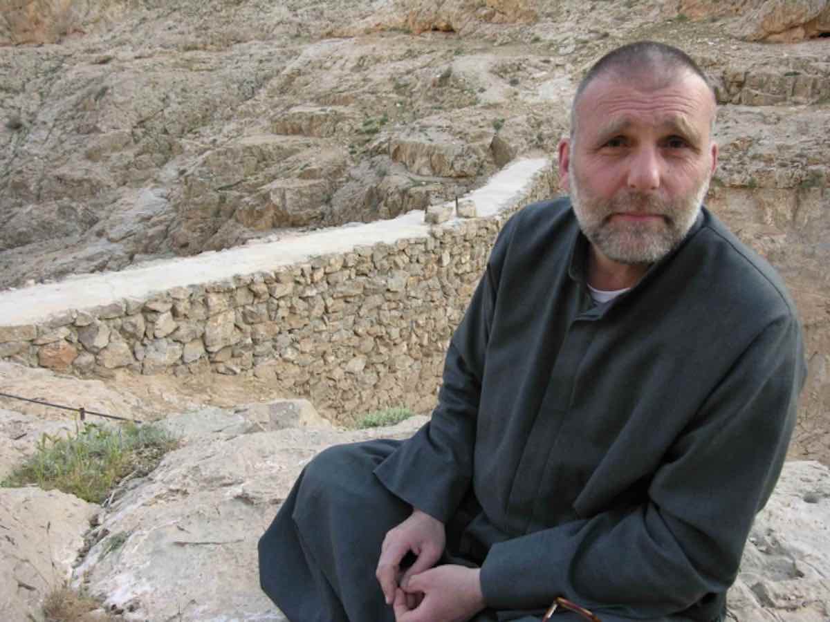 AntonellaNapoli's tweet image. Il #29luglio saranno 12 anni dal rapimento di
Padre Paolo Dall’Oglio. Speranze che un giorno sia ritrovato il suo corpo - che sia vivo è solo un’utopia - ne abbiamo davvero poche. Resta il grande affetto per una persona straordinaria che tanto ha fatto per la pace e il dialogo.…