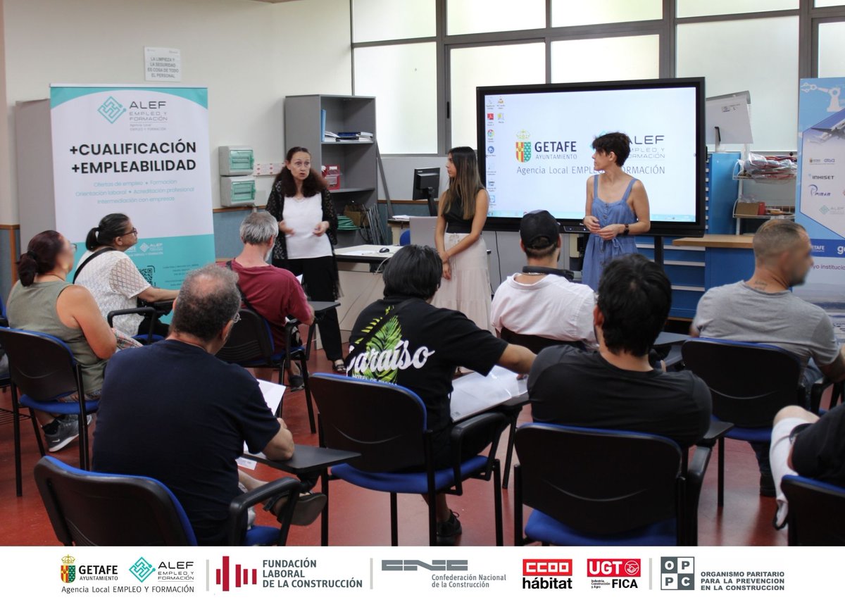 alefgetafe's tweet image. Hoy despedimos a los participantes del curso de Prevención de Riesgos Laborales para trabajos de soldadura, con la entrega de un diploma expedido por la Fundación Laboral de la Construcción, con el objetivo de facilitar su inserción laboral tras la formación recibida durante…