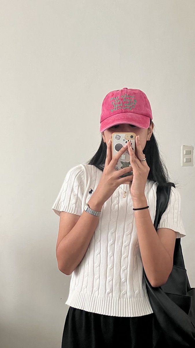 nu_tuan93's tweet photo. Polo Ralph Lauren แขนสั้นไหมพรมเปีย สีขาว มือ2 แท้ มี qr code สภาพ10/10 สวยมากกกงับบ~ 🏇🤍

✨Size M
รอบอก38-40  ยาว24

Price 2,900 (shop 7k+)

#ส่งต่อpolo #polothailand #โปโล #คาดิแกนมือสอง https://t.co/mmYJhXCrvc