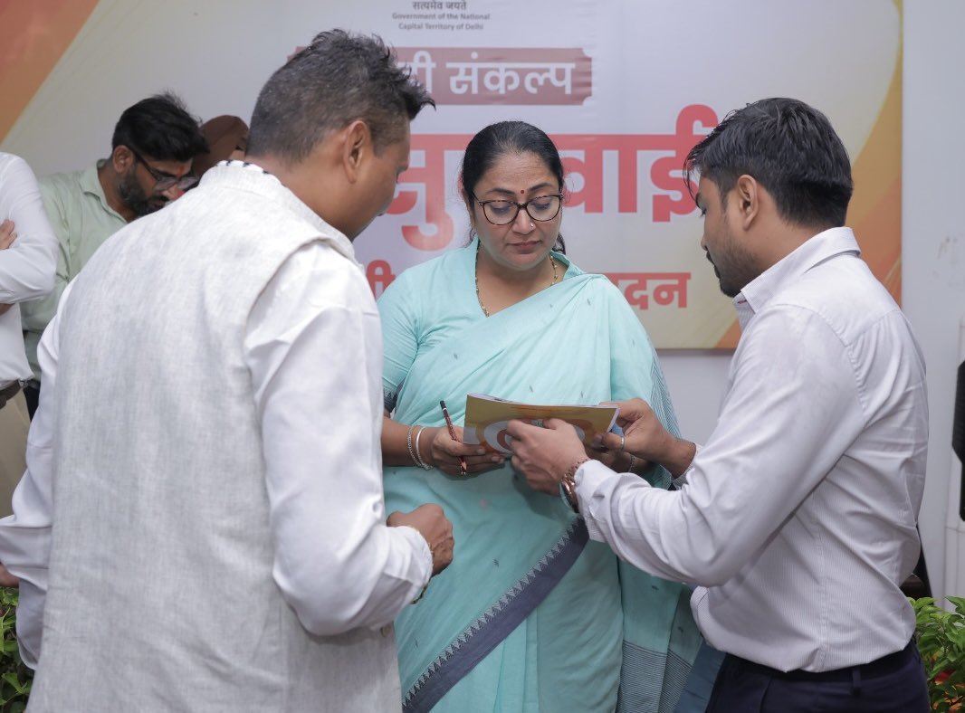 ImAkhilNath's tweet photo. Honoured to meet Hon’ble Chief Minister of Delhi @gupta_rekha . Presented invitation for the 25th Unnat Bharat Sewashree Awards 2025.

#CMRekhaGupta #Sewashree2025 #UnnatBharat #DelhiCM https://t.co/bhydz8uSBW