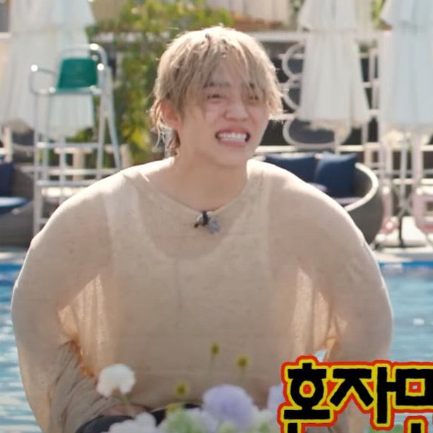 coupsistt's tweet photo. HE’S SO HUGE AND THICK😭 even his cutesy face cant distract us from his thiccccness😮‍💨 https://t.co/YeE9HODRoA