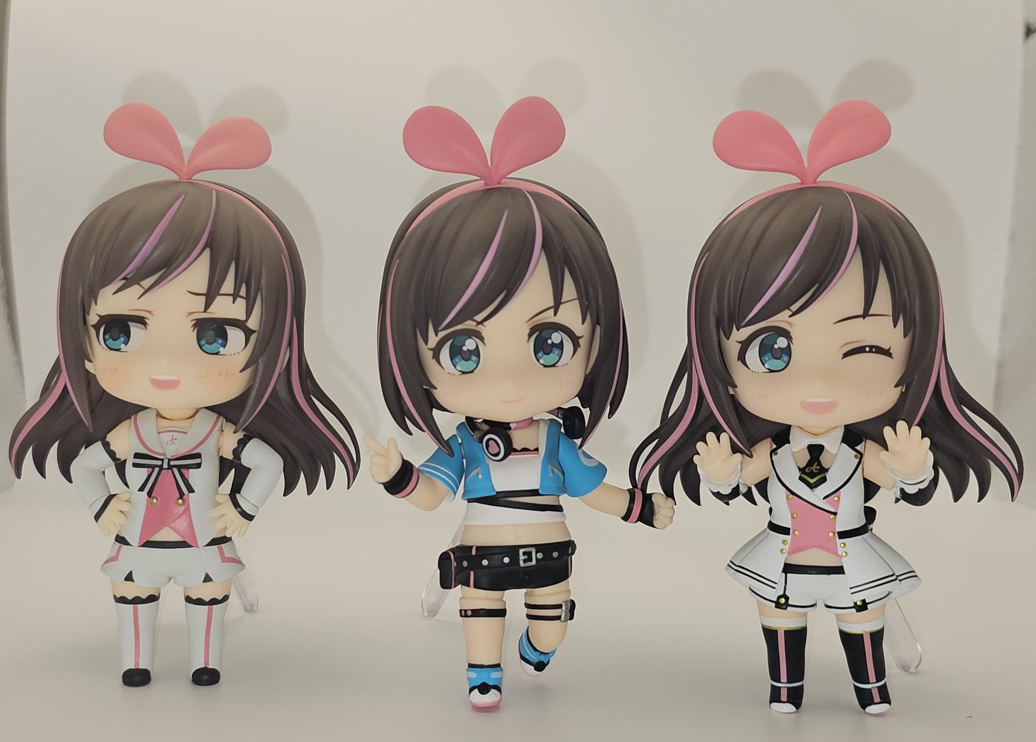 ねんどろいどどーる キズナアイ 少し色移りあり ねんどろいどどーる キズナアイ 少し色移りあり （ねんどろいど