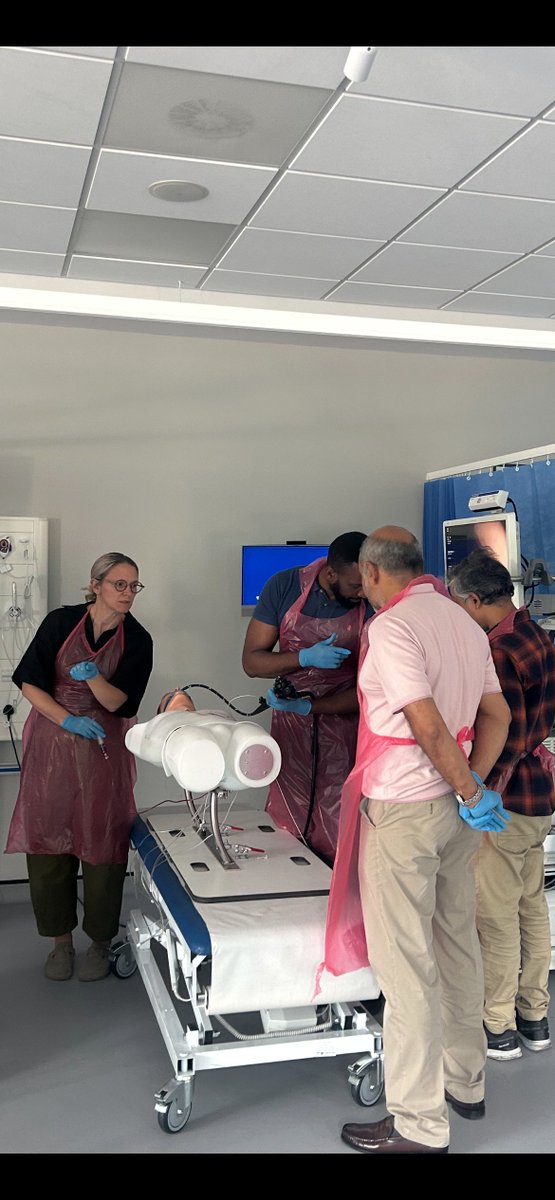 EndoscopyWest's tweet image. Live from Liverpool John Moores University – our Haemostasis Course is in full swing today!
Endoscopists are getting hands-on with simulator models and diving deep into the latest techniques for managing upper GI bleeding.
Great energy, expert teaching and practical learning!