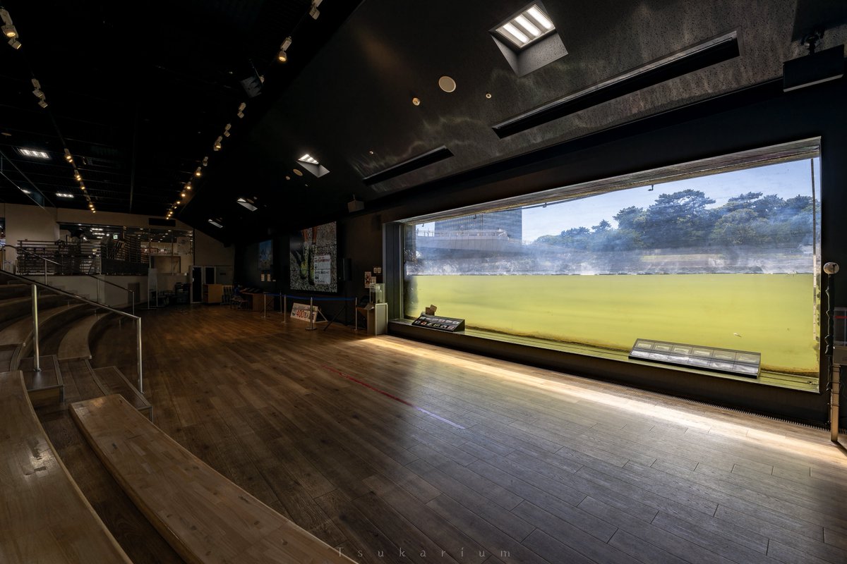 tsukarium's tweet image. 紫川沿いの地下にある北九州市水環境館
館内には紫川の解説や河川観察窓(1枚目)、作り込まれた水槽展示などが立ち並ぶ
ふらっと立ち寄ったのに楽しくて気付けば2時間ほどガッツリ撮影していた
そして無料って知らなかったから入館する時びっくりしちゃった