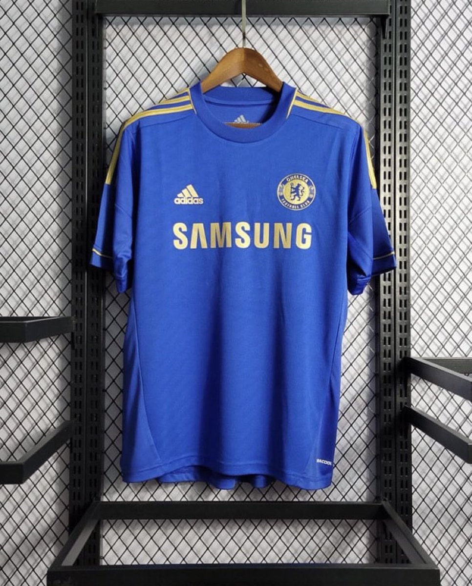 First Chelsea player you think of when you see this shirt?
