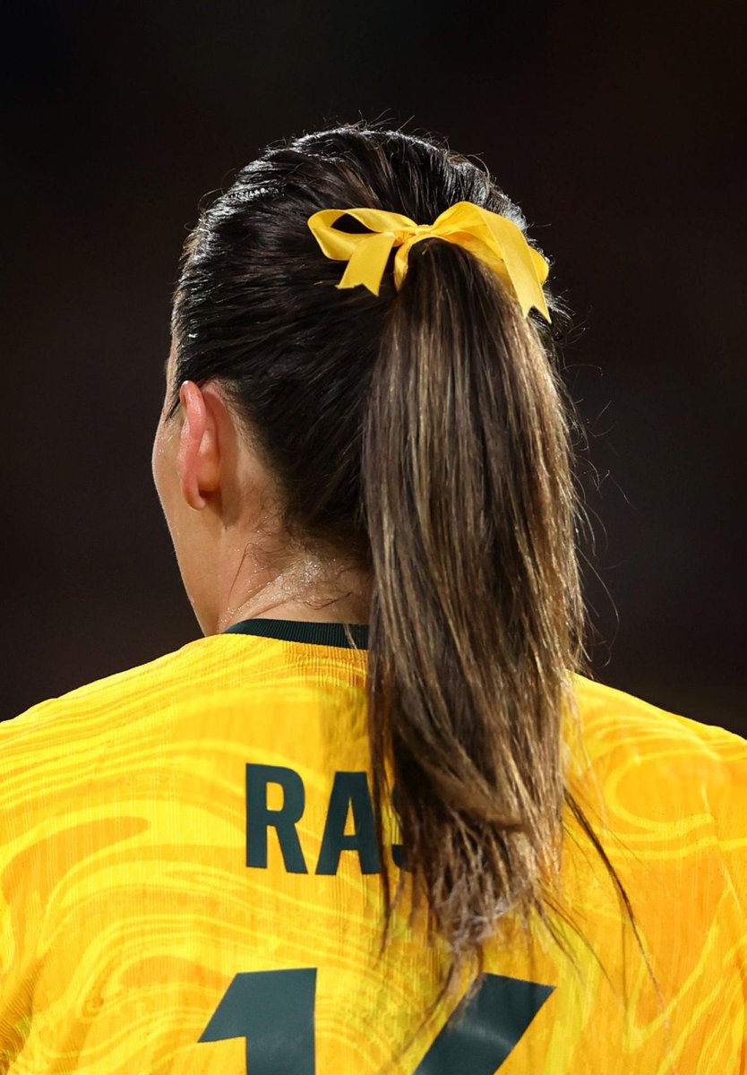 rcostadoazeite's tweet image. O laço mais icónico da Austrália está a caminho do Sport Lisboa e Benfica 🎀
Hayley Raso, de 30 anos, é a 17.ª jogadora com mais internacionalizações pelas Matildas (seleção australiana feminina). Foi a melhor marcadora das australianas no último Mundial, onde chegaram às…