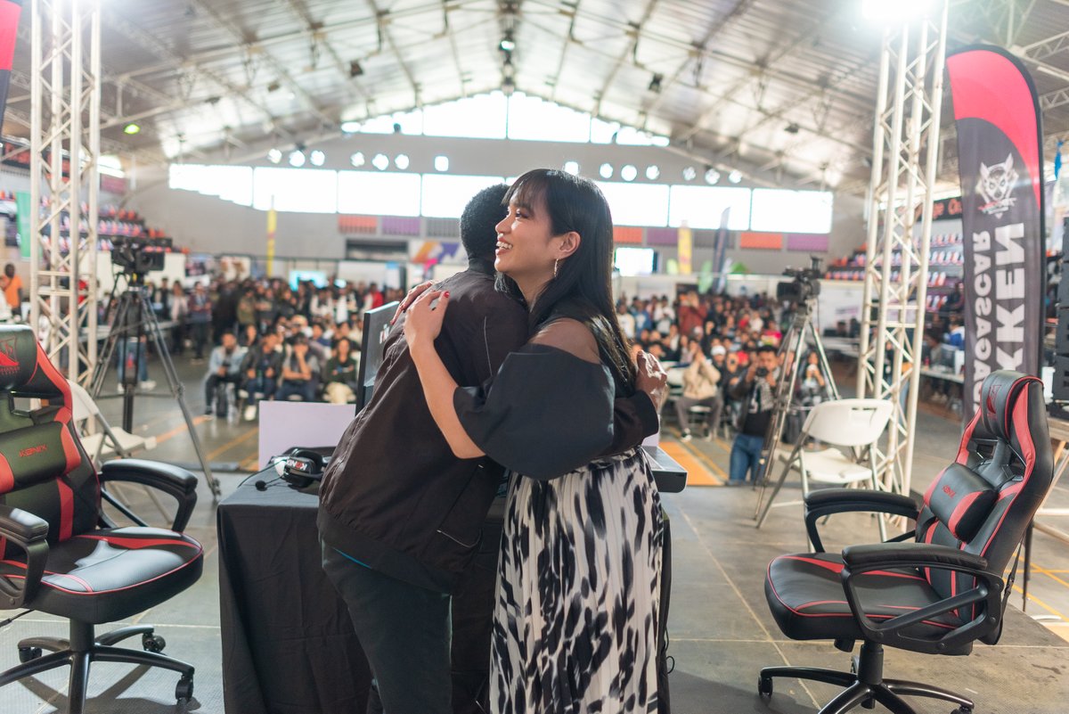 Kayane's tweet image. Jouer au tournoi #Moor1ng de @TekkenMadagasc1 fut un honneur, leur scène est vraiment forte à #TEKKEN8 !
235 joueurs malgaches inscrits au tournoi et seulement 5 internationaux ! J'espère qu'on sera + nombreux les prochaines fois !!!
Vous me manquez déjà, je veux revenir🔥
