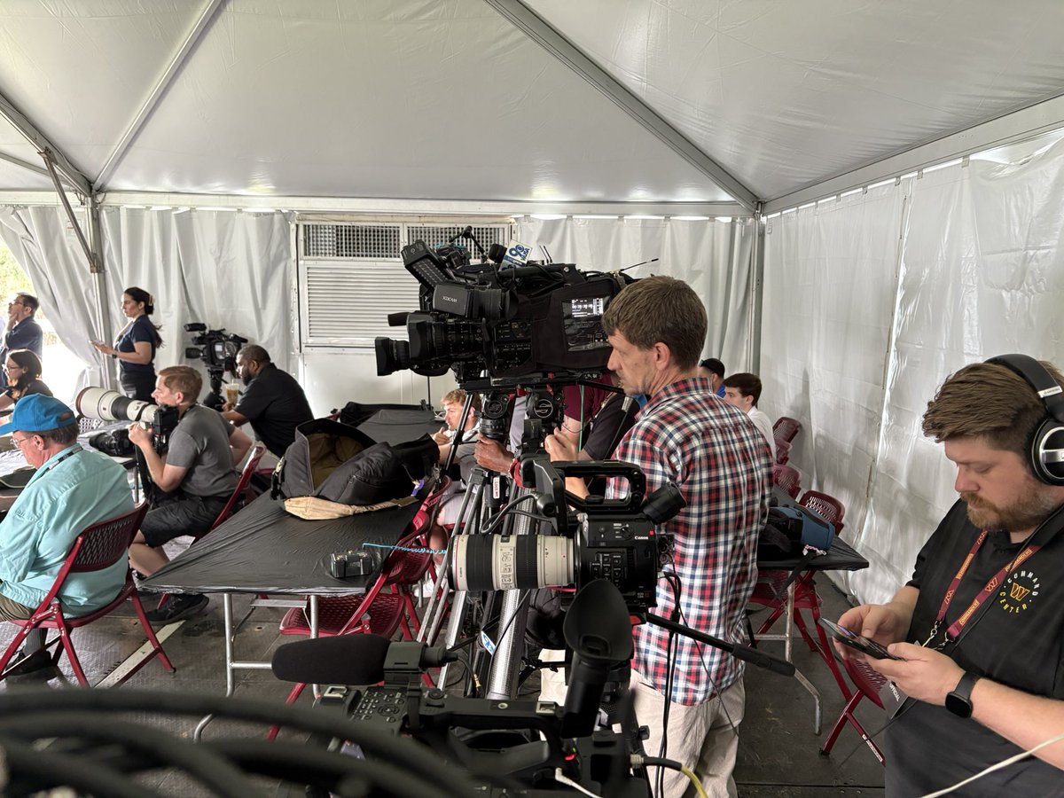 13BrianSmith's tweet image. Commanders head coach Dan Quinn holding a press conference prior to their first day of training camp. @13NewsNow @Commanders 🏈🏈🏈
