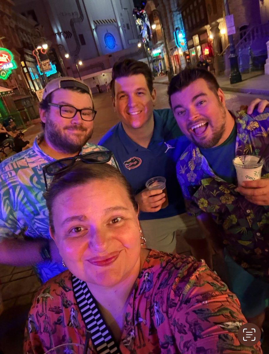 Jodicab22's tweet image. Happy birthday @mattfdz23! Happy you showed up on Twitter one day and then we became friends, from SW events to the weird days of Fireball! 🤣 Hope you get to have a kick ass espresso martini or some fun today!