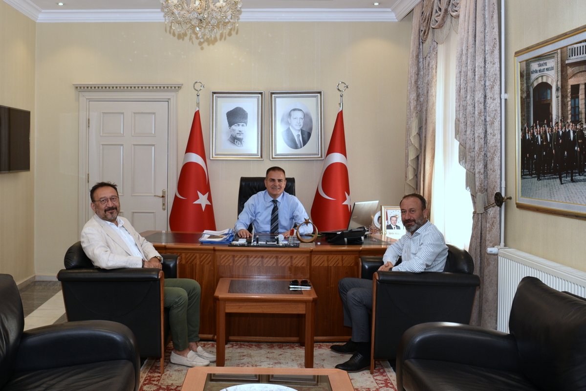Muğla Valiliği (@tcmuglavaliligi) on Twitter photo Esas Holding Güvenlik ve Risk Analiz Koordinatörü Tayfun Bora ve Pegasus Havayolları Bodrum İstasyon Müdürü Ali Yılmaz, Valimiz Sayın Dr. İdris Akbıyık'ı ziyaret etti.
<a href="/idrisakbiyik/">Dr. İdris AKBIYIK</a> Esas Holding Güvenlik ve Risk Analiz Koordinatörü Tayfun Bora ve Pegasus Havayolları Bodrum İstasyon Müdürü Ali Yılmaz, Valimiz Sayın Dr. İdris Akbıyık'ı ziyaret etti.
<a href="/idrisakbiyik/">Dr. İdris AKBIYIK</a>