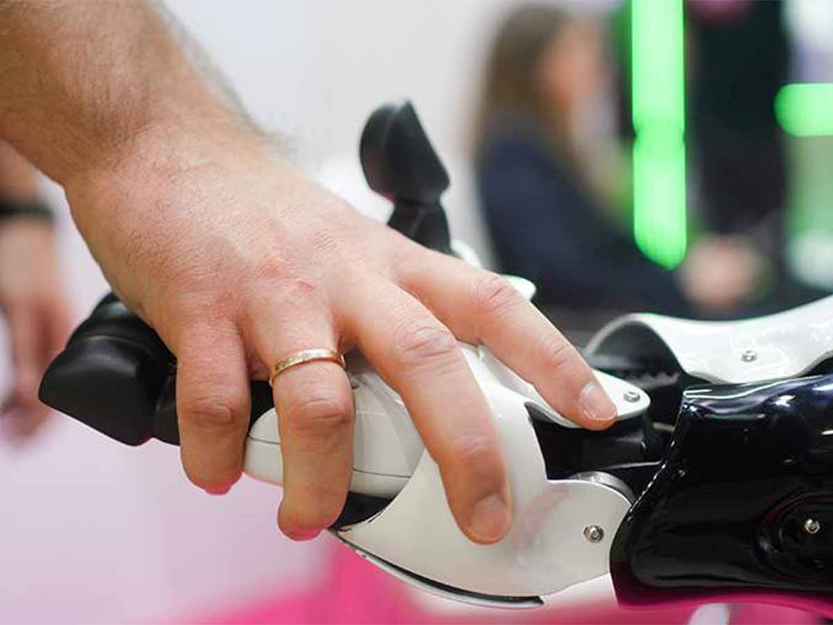 QNA_French's tweet image. Des scientifiques russes inventent une technologie robotique utilisée dans les opérations de sauvetage
#QNA
bit.ly/3UeOItv