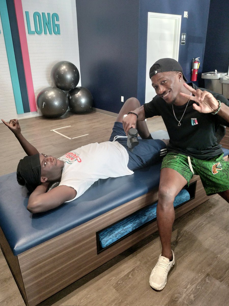 _gabrielwatson's tweet image. Take care of your body and your body will take care of you.

#footballseasonloading #runningback  #stretchlab #Classof2029