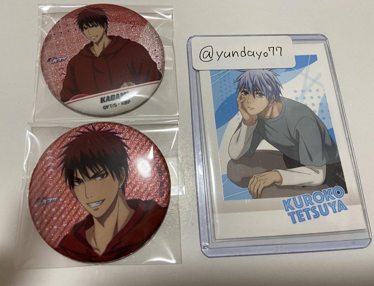 【 讓渡 交換 】 黒子のバスケ 黒バス ラウンドワン ラウワン 缶バッジ

譲 火神

求 定価＋送料 同異種 黒子 黄瀬

※初期擦れ(もわもわ)気にされる方は御遠慮下さい。交換、譲渡に優劣ございません。郵送、大阪手渡し。検索からでもお気軽にお声掛け下さい。