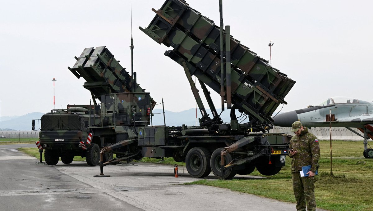 MoloWarMonitor's tweet image. ๐๐บ๐ธ๐บ๐ฆ The Patriot missile systems promised to Ukraine by Trump will not arrive before spring 2026, โ Spiegel
1 year, are you serious?