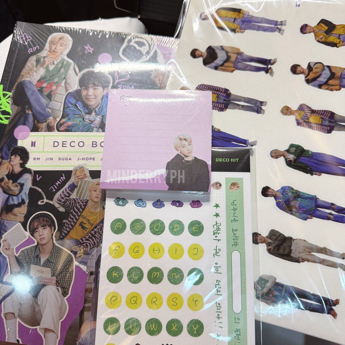 MinBerryPH's tweet photo. wts lfb ph

bts deco kit
— ₱600

• inclu: photobook, stickers, notepad, washi tape (not in photo) + outbox
• onhand &amp; mint condi
• items are all sealed

🏷️ merch decokit rm suga jhope jin jimin v taehyung jungkook md https://t.co/JftMyGAk0V