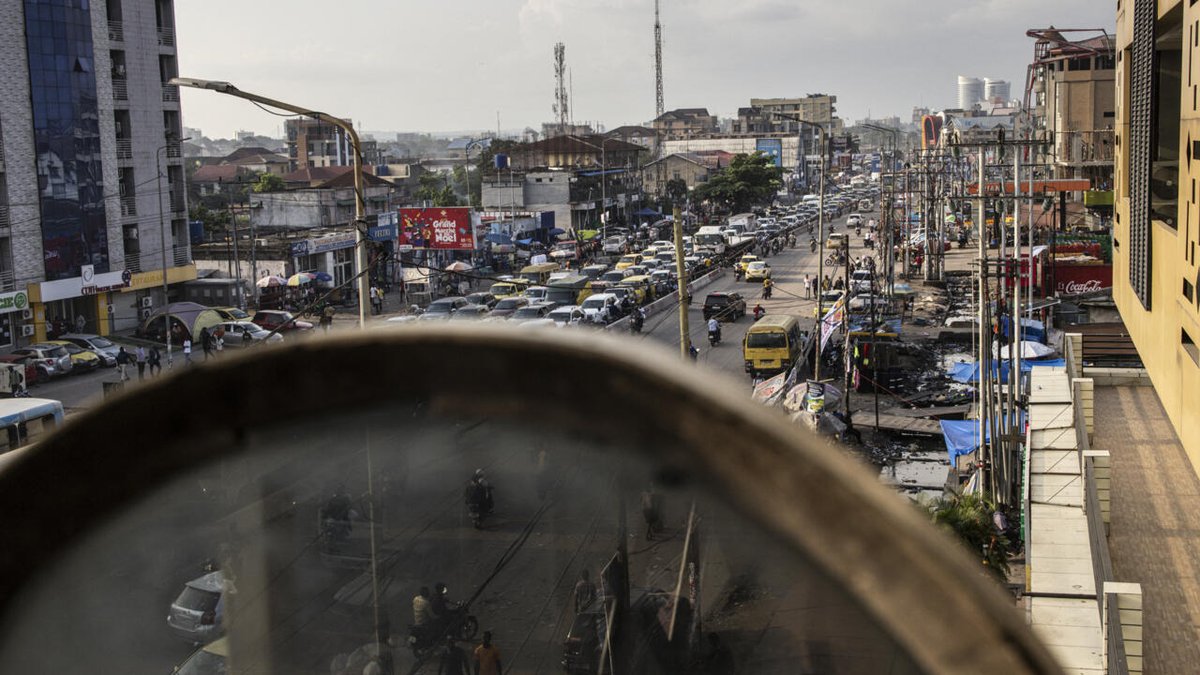 RFIAfrique's tweet image. RDC: les Kinois veulent s'attaquer aux déchets plastiques qui inondent la capitale rfi.my/BrlL.x