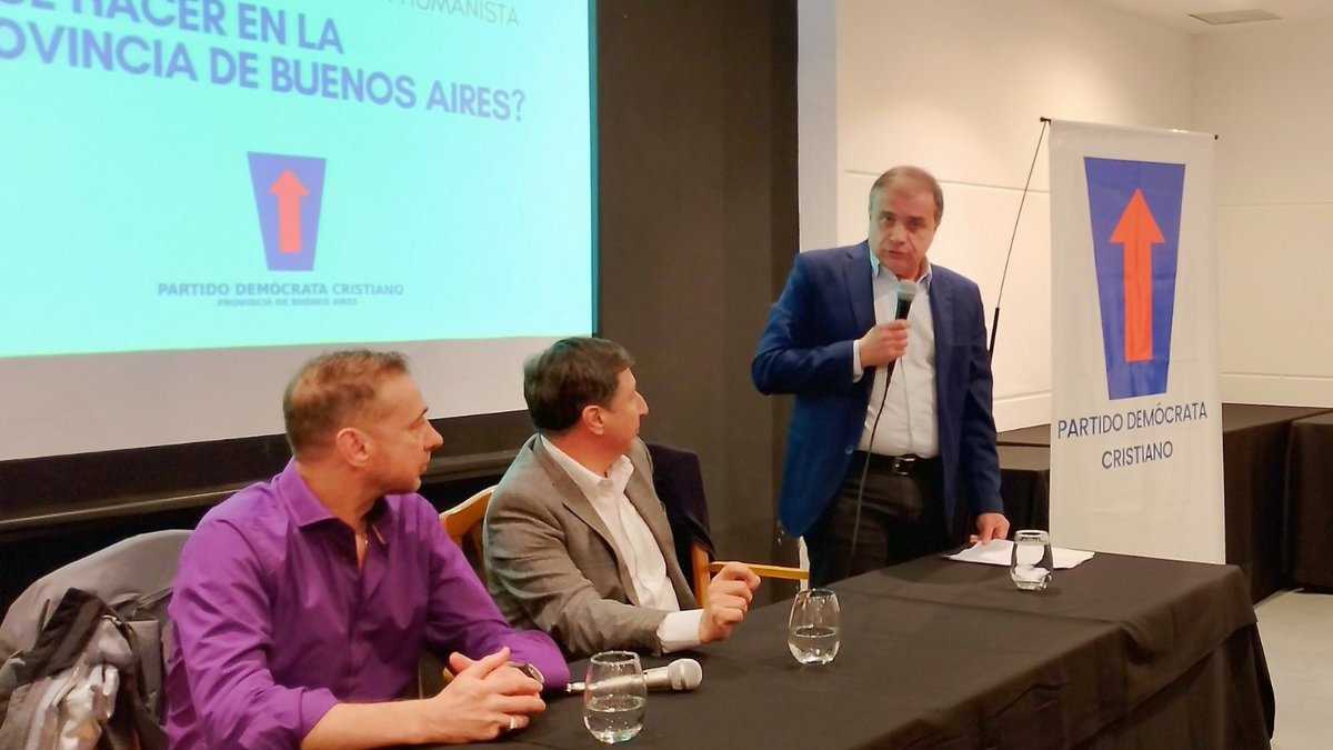LicDanielArroyo's tweet image. Necesitamos una política con una visión humanista. Compartimos un diálogo abierto con el diputado nacional @juanfbrugge y Pablo Vázquez (Democracia Cristiana PBA). Presenté 7 propuestas claras para la provincia, con eje en las familias, la educación y la seguridad.
