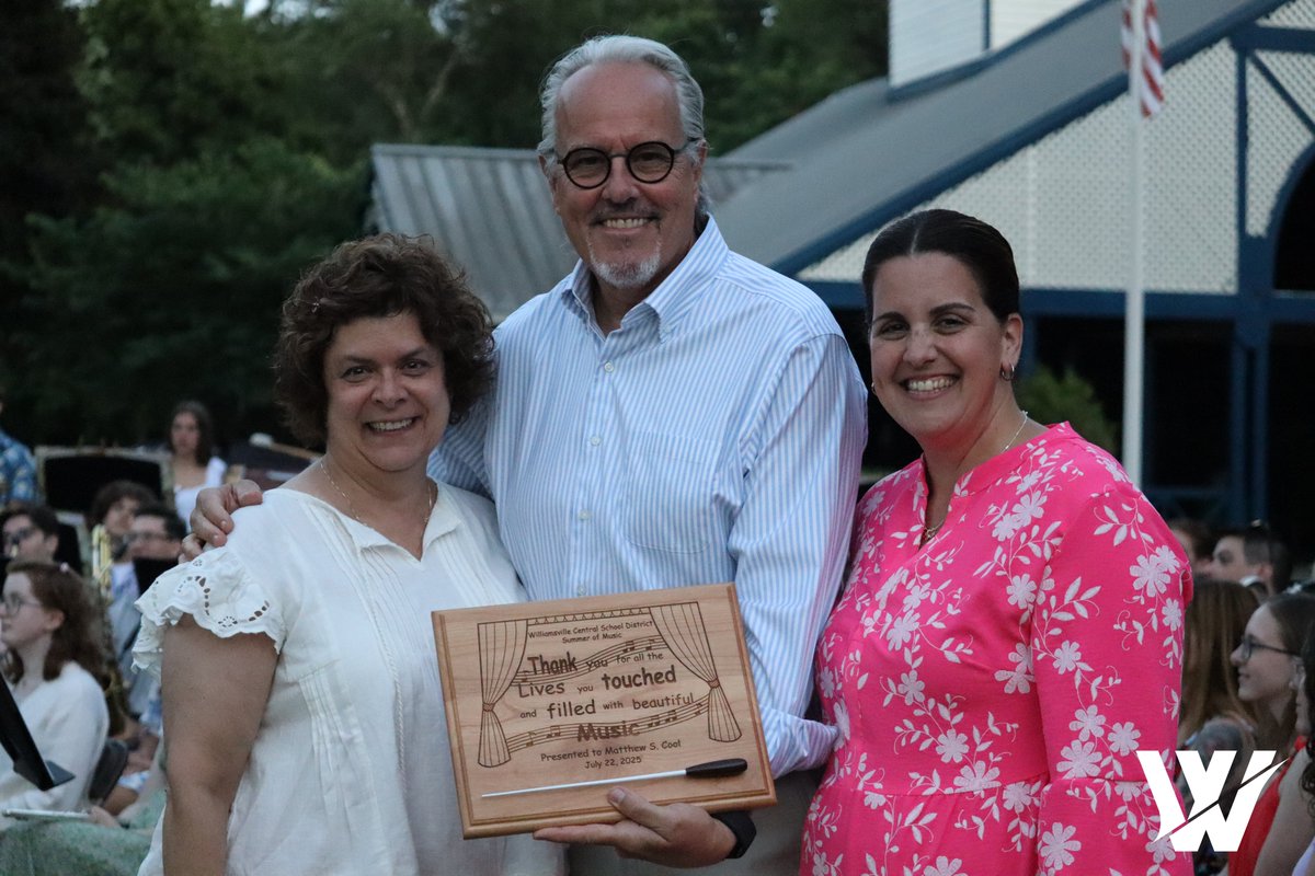 WCSD_K12's tweet image. Incredible night of music at Island Park for the Summer Community Band and Chorus Concert!
This is the first year we featured chorus!
The District also recognized Matt Cool for his 20 years of summer music dedication. Thank you for your commitment to music excellence!
