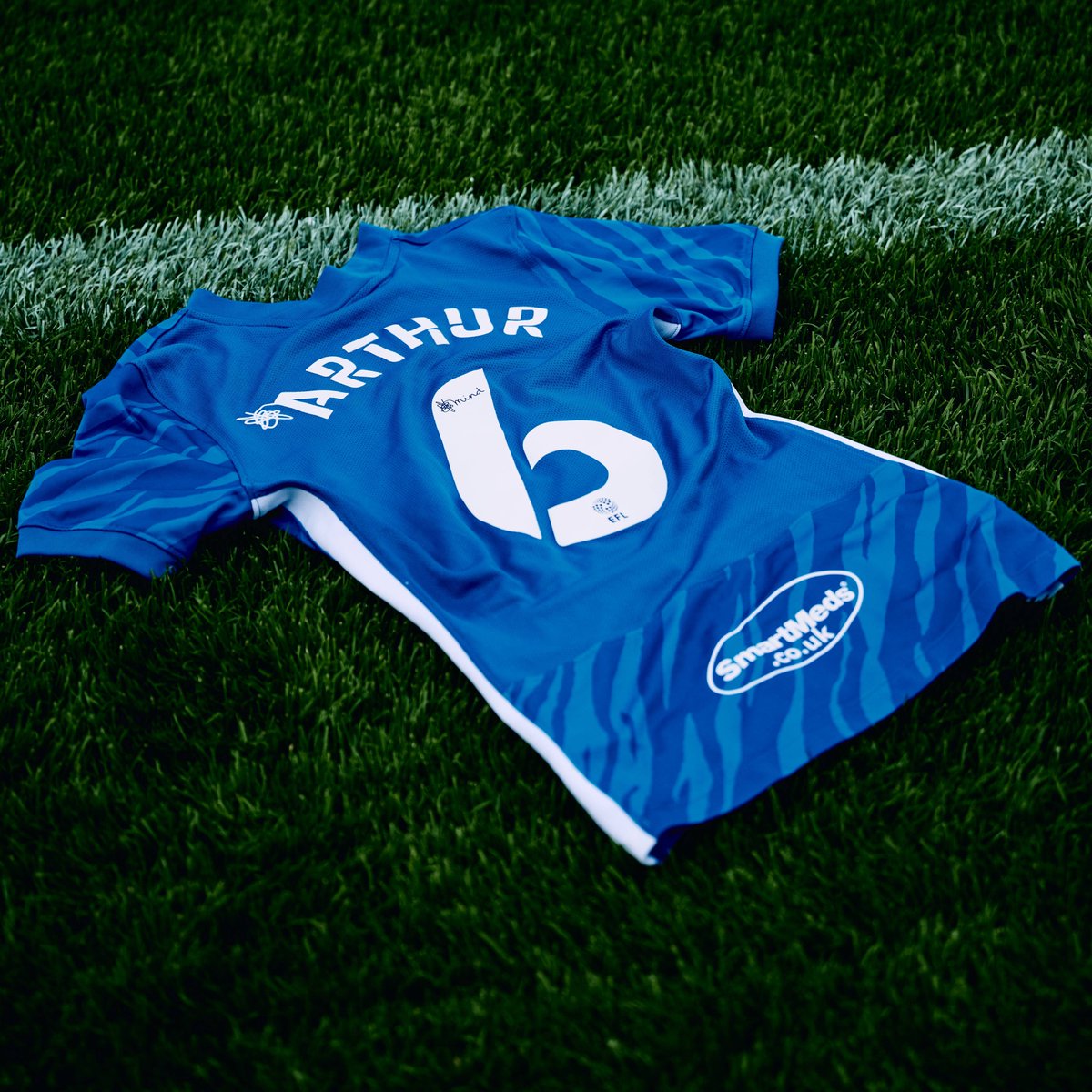 BCFCFanUpdates's tweet image. We'd like to invite all supporters attending this evening's game to a 6th minute applause in memory of Arthur. 💙