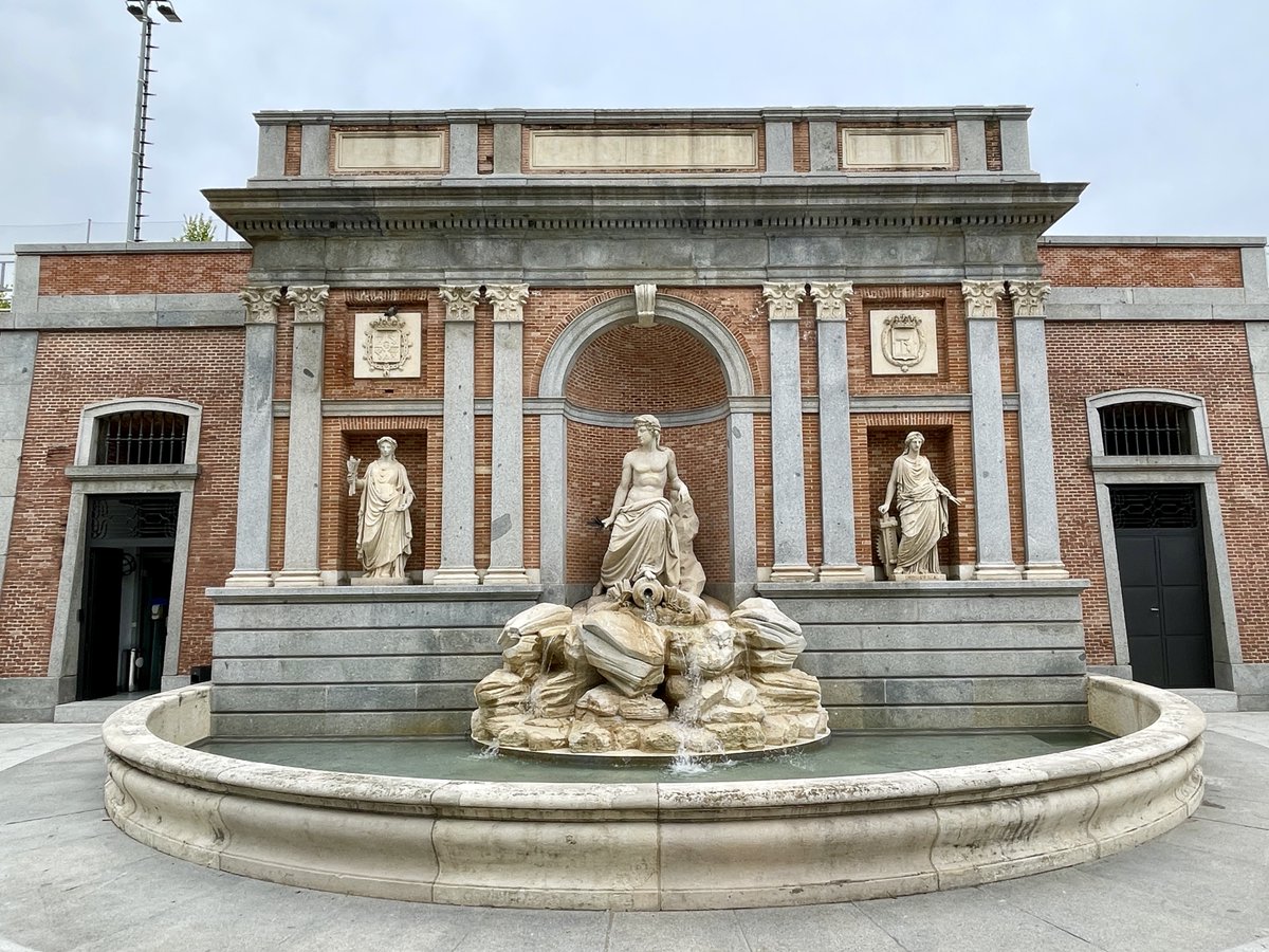 Una alegría ver por fin la Fuente del Lozoya sin rejas y con agua 💙

#FuentesdeMadrid ⛲️