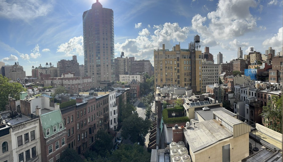 agelston's tweet image. Stephen, call me. They ARE so stupid to let you live
Central Park spot #17 (by the tree); 3pm today
Paraphrase is ‘Kafrene’