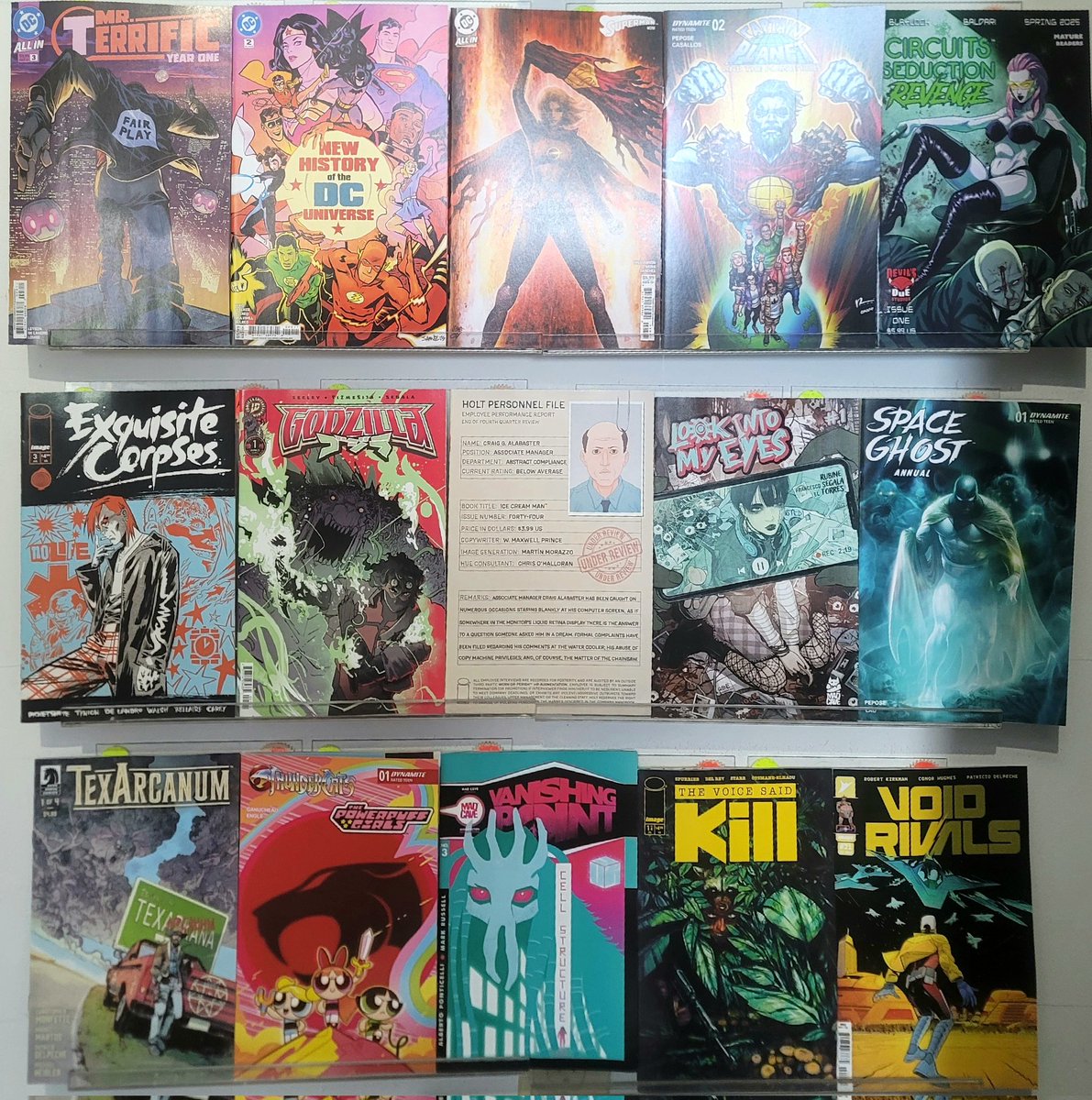 FinalBossComics's tweet image. Take a CBS Storybreak with #NCBD
馃敟 Absolute Martian Manhunter 5
馃敟 Absolute Wonder Woman 10
馃敟 Emma Frost White Queen 2
馃敟 Exquisite Corpses 3
馃敟 Godzilla Kai-Sei Era 1
馃敟 Moon Knight Fist of Konshu 250
馃敟 Runaways 2
馃敟 Superman 28 #POTW
#Marvel #DCComics #FinalBoss