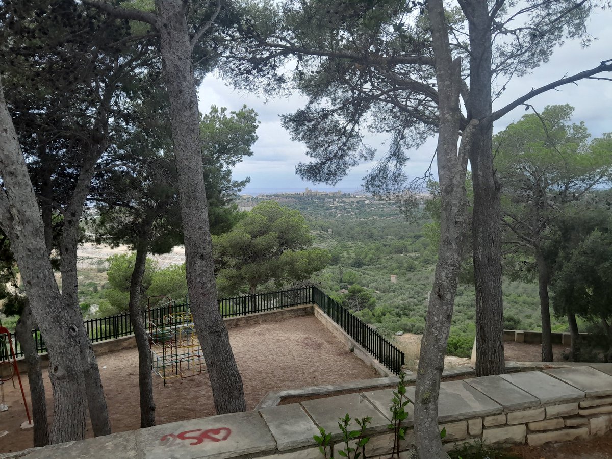 chrisbambery's tweet image. Great walk in the hills west of Tarragona plus swim at the end